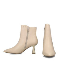 MB 24481 White Ankle Boots