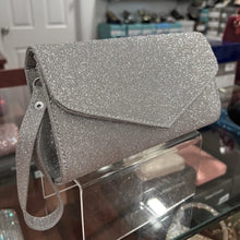 B123 Cometa Silver Lurex Clutch