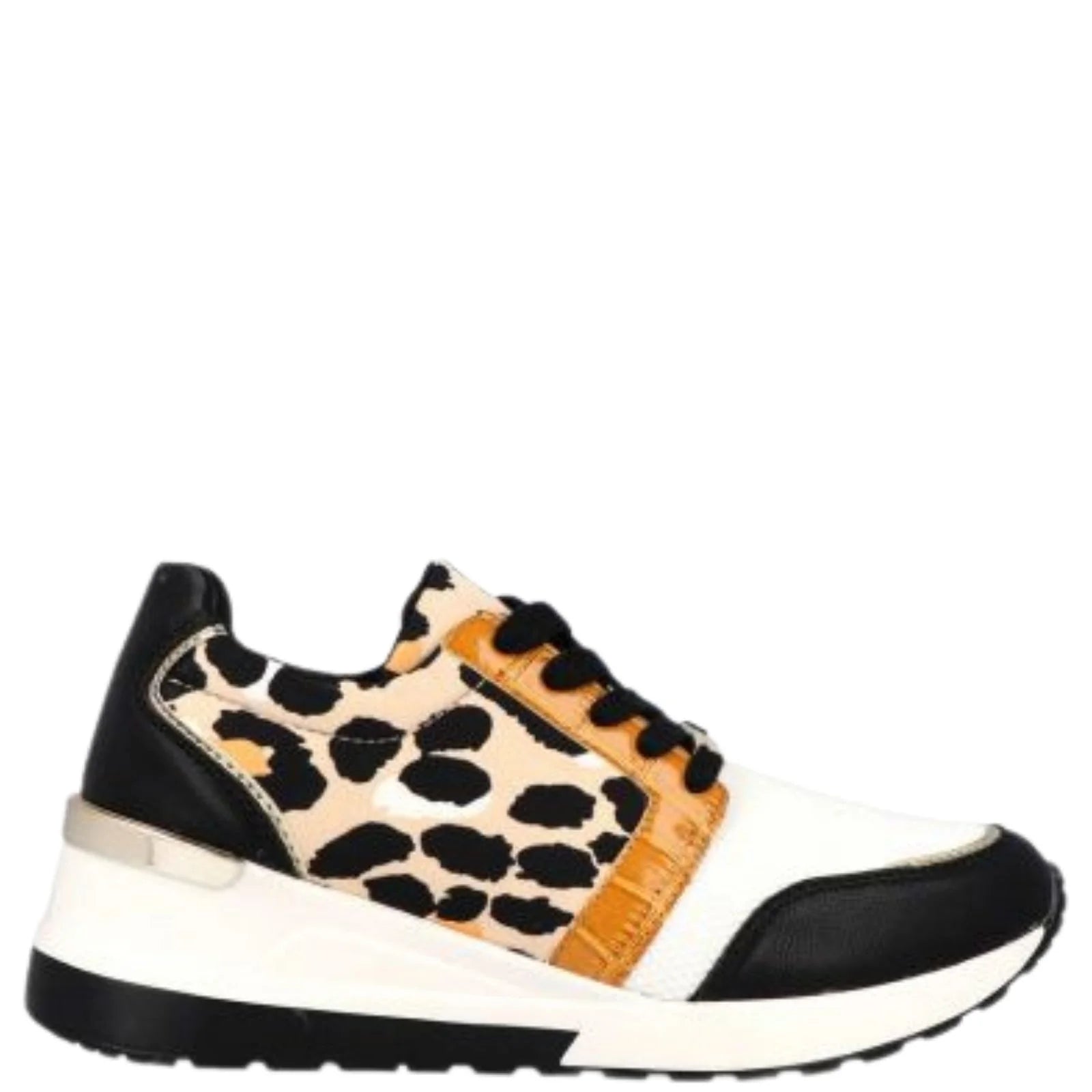 Giraffe fashion print sneakers