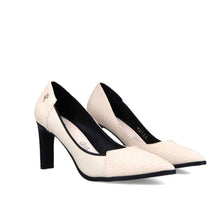 MB 22729 Ivory White Mid Heels