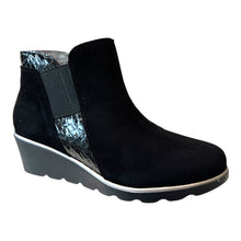DCHICAS 3733 Black Suede and Leather Wedge Ankle Boots