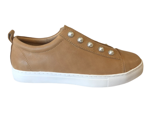 HINAKO Pearl Tan Sneakers